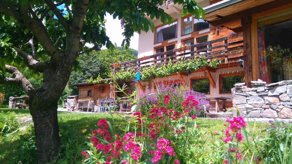 Hotel Restaurant Gites Les 5 Saisons Freissinieres Eksteriør bilde